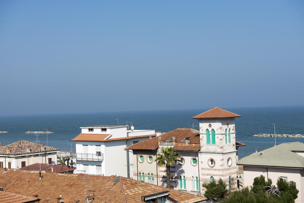 Hotel Gabbiano Porto San Giorgio Εξωτερικό φωτογραφία