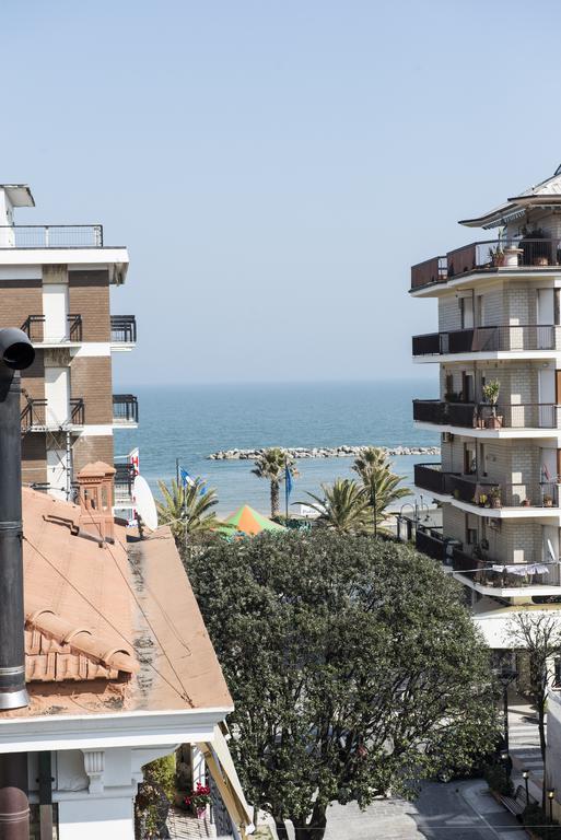 Hotel Gabbiano Porto San Giorgio Εξωτερικό φωτογραφία