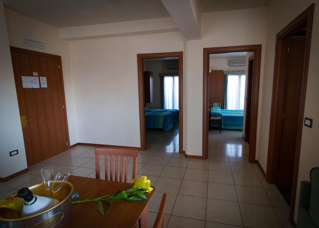 Hotel Gabbiano Porto San Giorgio Εξωτερικό φωτογραφία