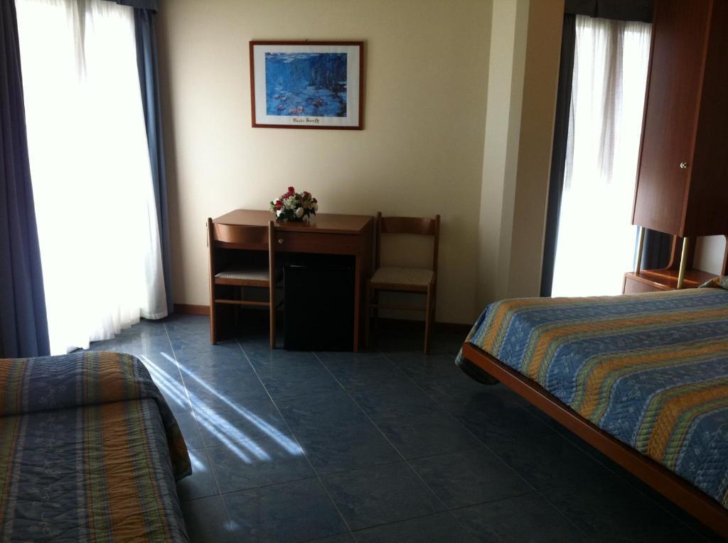 Hotel Gabbiano Porto San Giorgio Δωμάτιο φωτογραφία