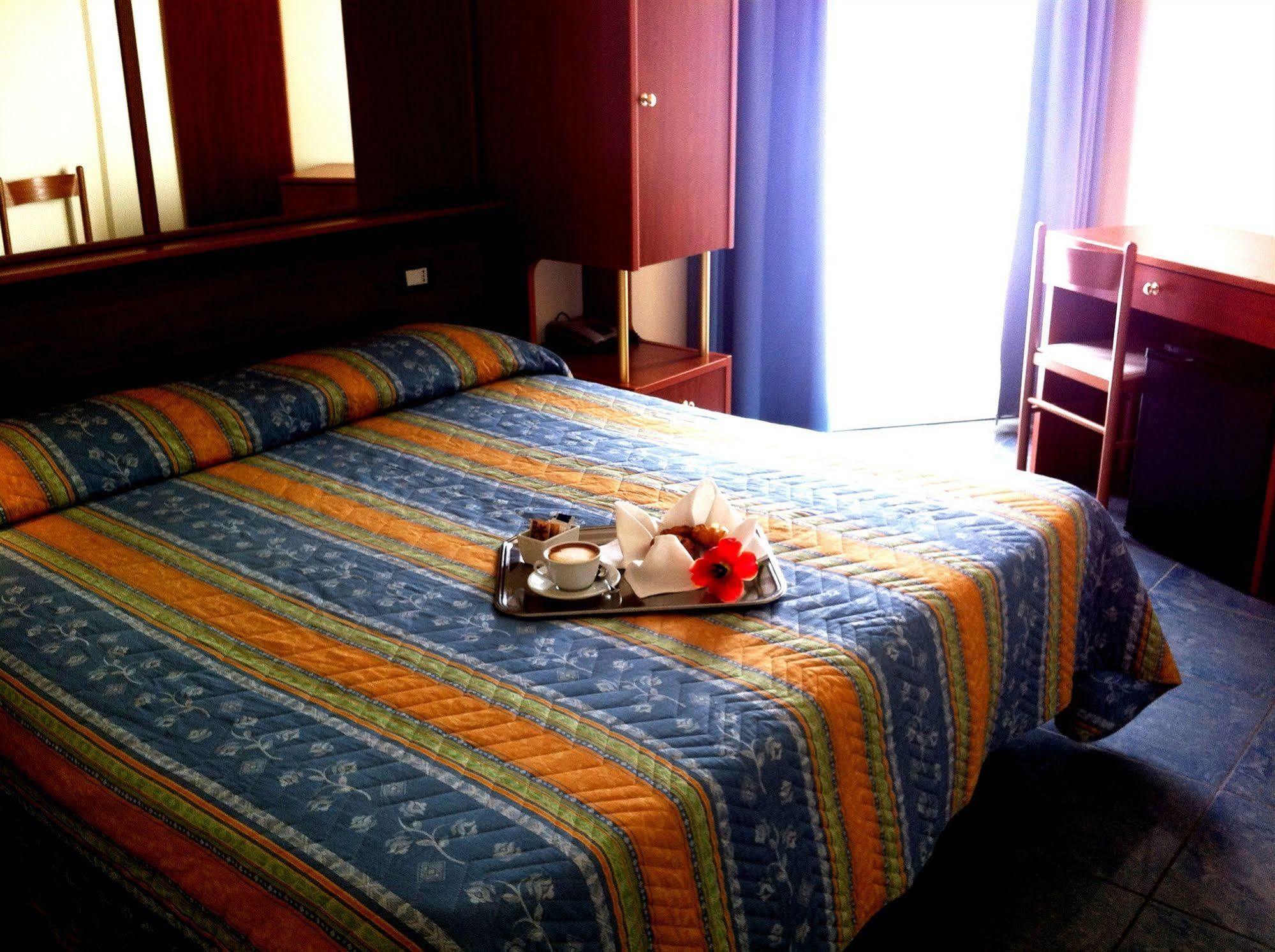 Hotel Gabbiano Porto San Giorgio Εξωτερικό φωτογραφία